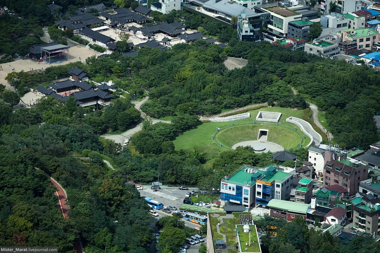 Интересное круглое пространство в Сеуле