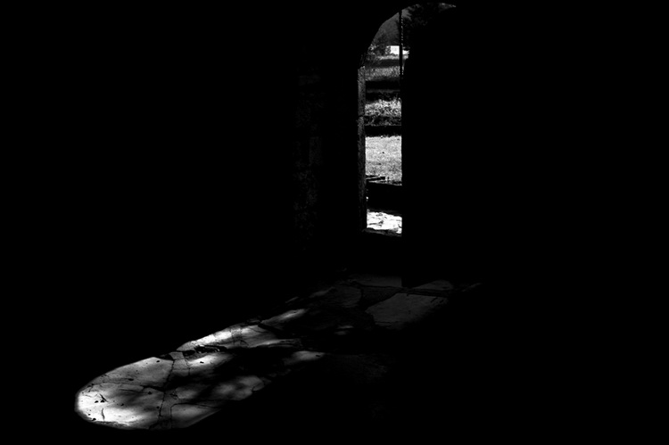 «Baba Mondi». Свет из окна. Фото: Неманья Панчич