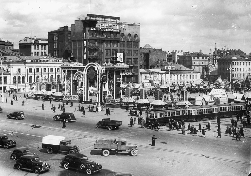 Пушкинская площадь, Москва, 1940 год. Фото: Наум Грановский