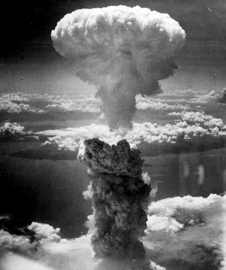 Бомба «Толстяк», 1945 год