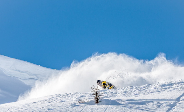Сноубордист. Фото: Tinu Muller