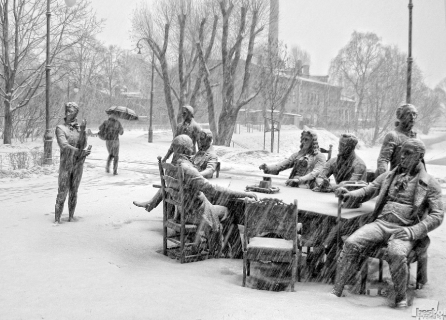 «Снег, восемь джентльменов и одна девушка». Алёна Яцун, Санкт-Петербург