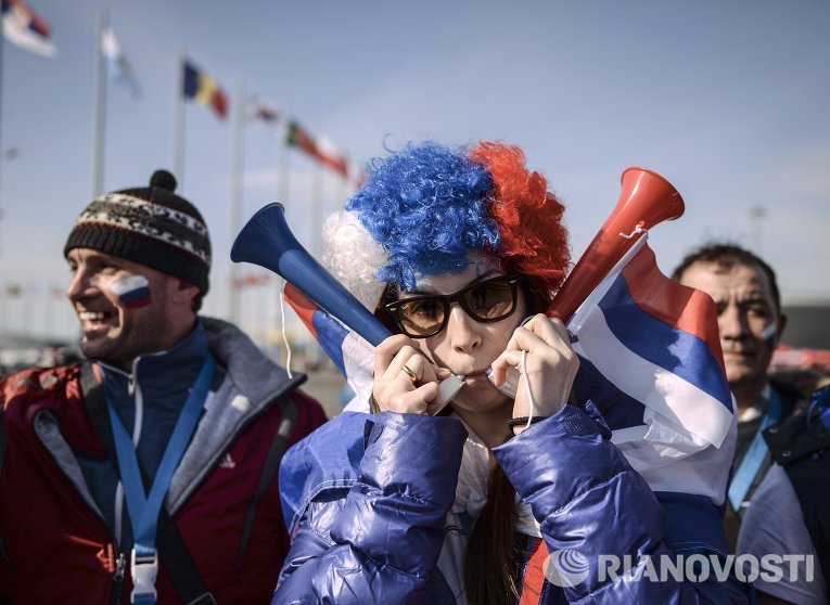 Российские болельщики в Олимпийском парке Сочи во время XXII зимней Олимпиады. Фото: РИА Новости