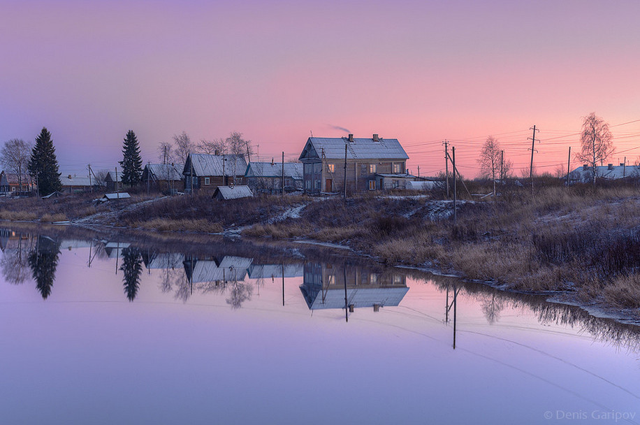 Поселок на берегу реки Мегрега, Олонецкий район, Карелия. Автор – Денис Гарипов