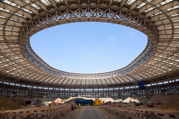 Реконструкция стадиона Лужники. Фото Марата Дюпри
