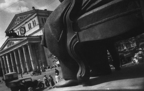 Угол Театральной площади. Борис Игнатович,1930 год