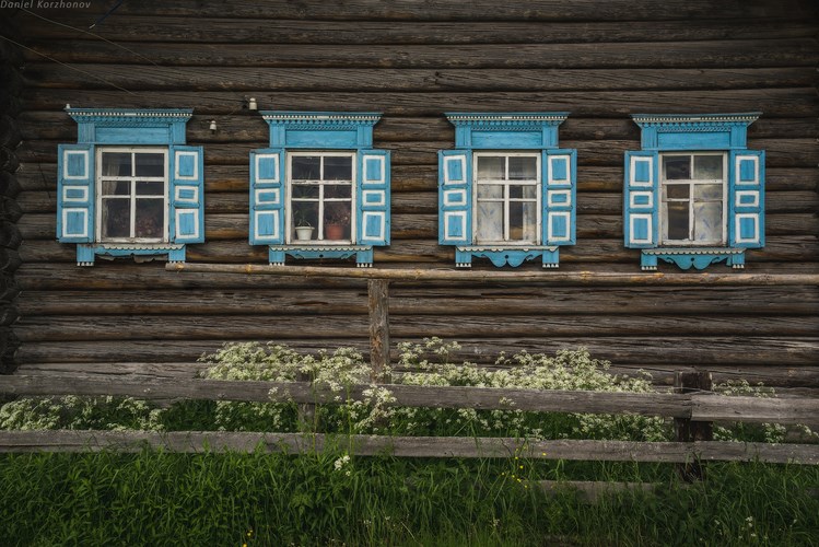 Деревянный дом. Фото Даниила Коржонова