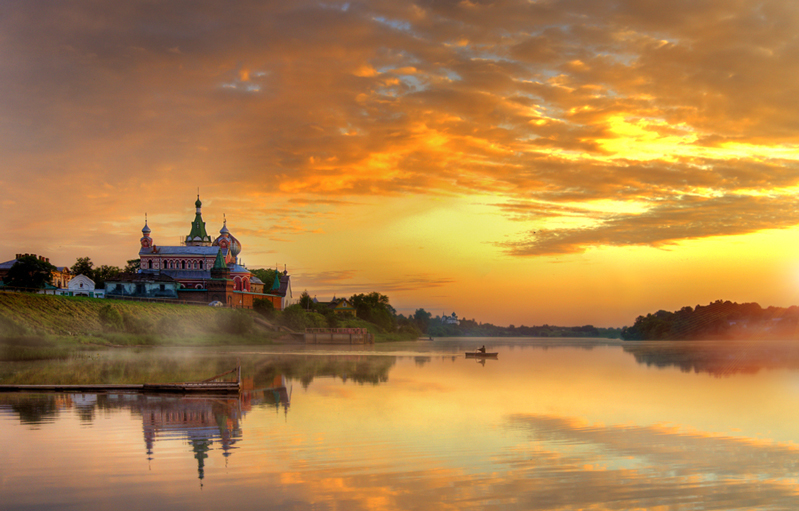 Фото - Эдуард Гордеев. Церковь перед закатом