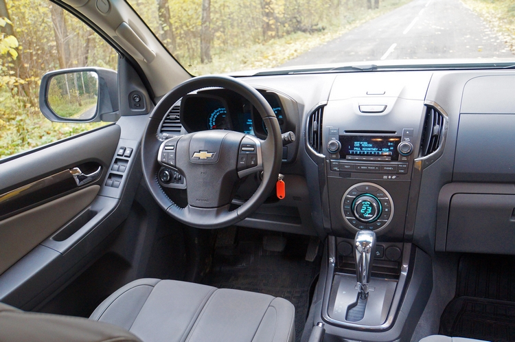 Салон Chevrolet TrailBlazer 2,8 TD