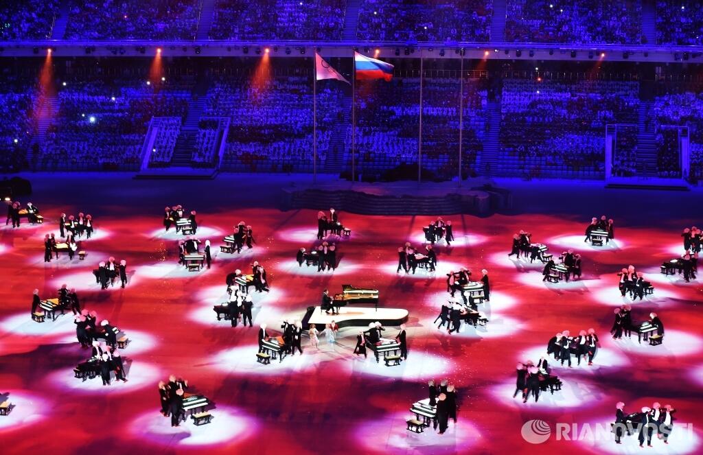 Церемония закрытия ОИ в Сочи