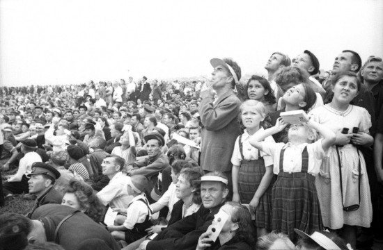 Авиапраздник в Тушино. Автор: Яков Рюмкин, 1946 год