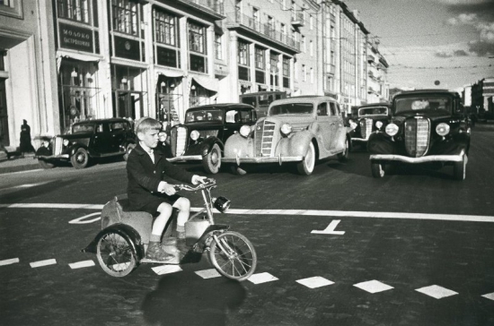  Автор: Аркадий Шайхет Аркадий, 1935 год