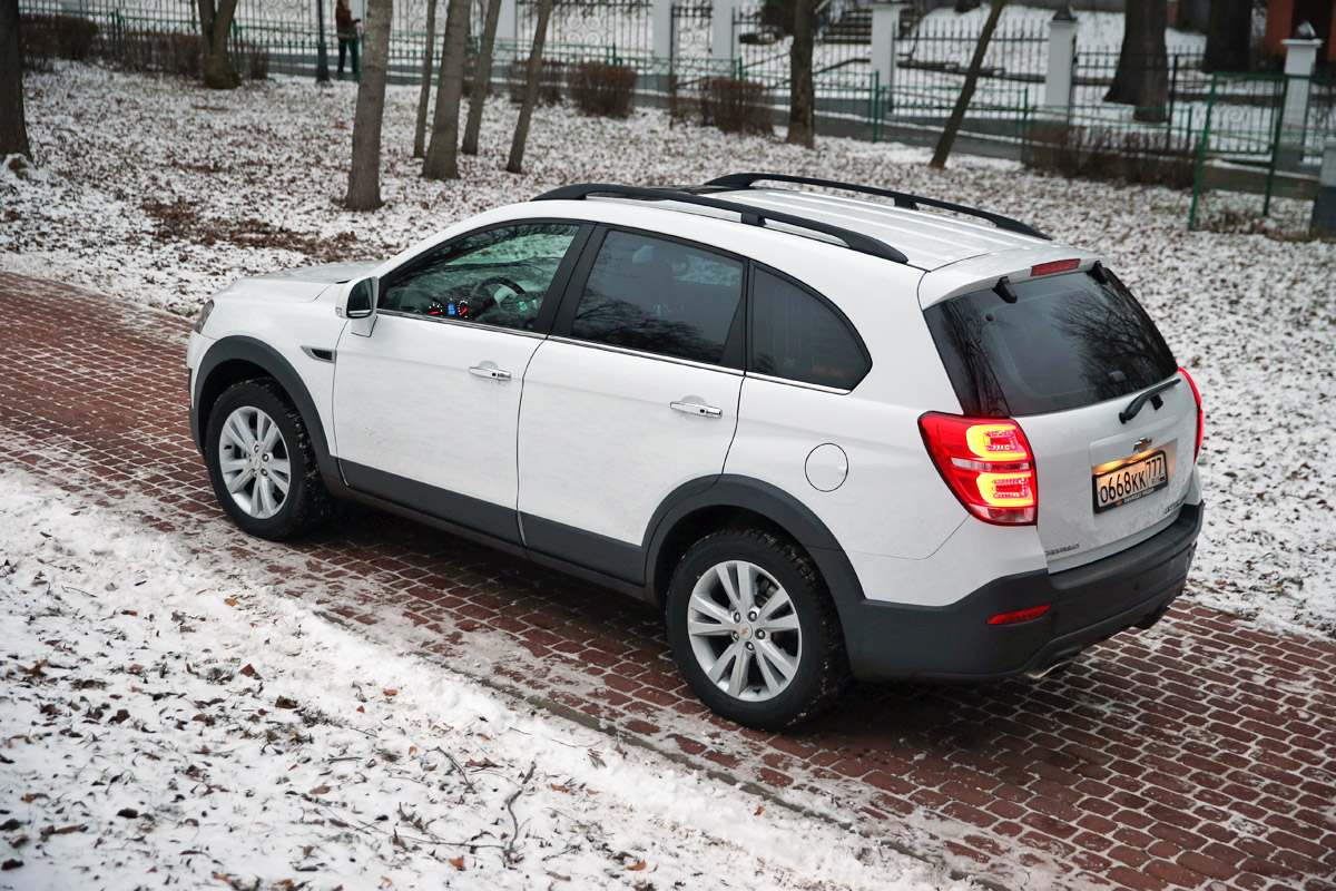 Chevrolet Captiva 2,2 D. Фото Владимира Повшенко
