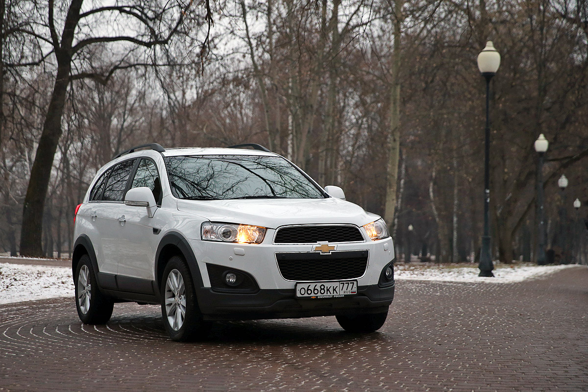 Chevrolet Captiva 2,2 D. Фото Владимира Повшенко