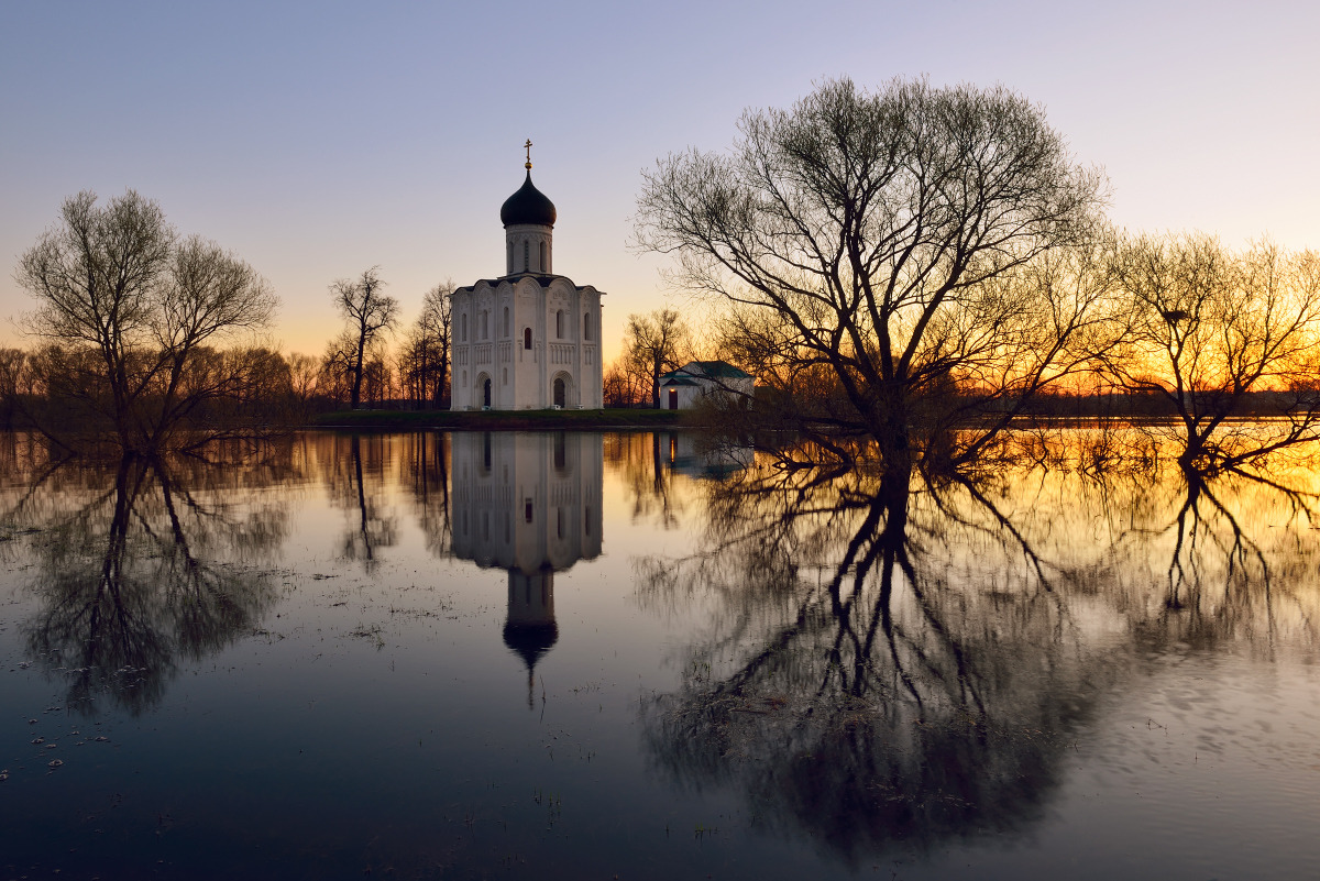 В храме покрова на нерли